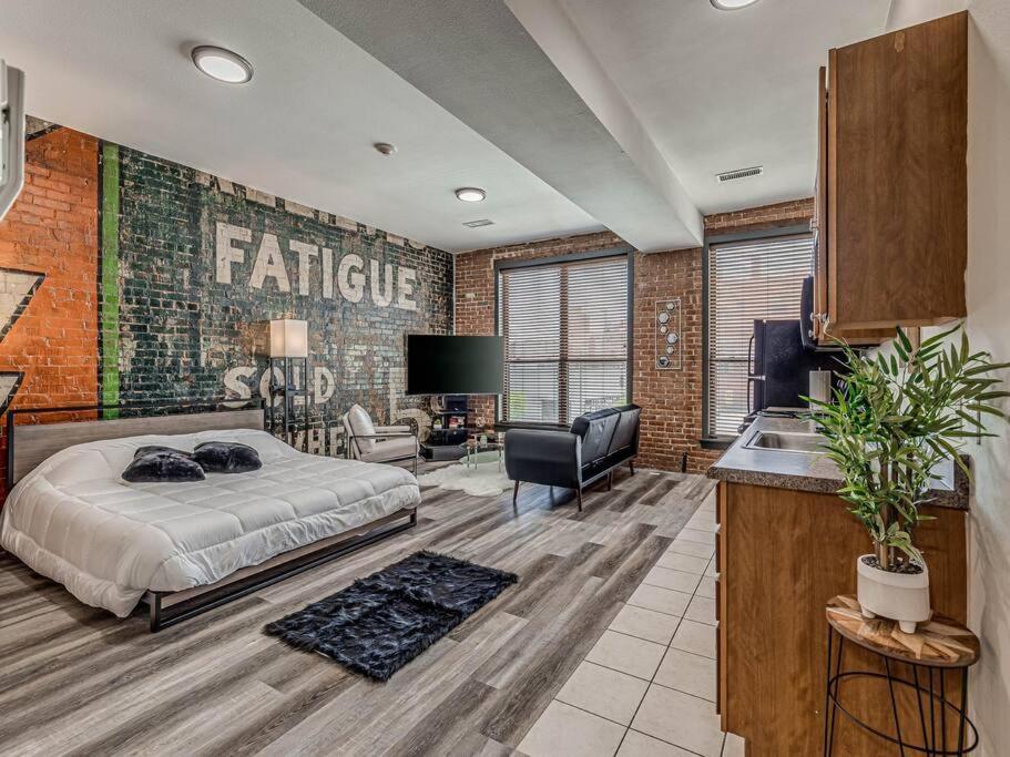 Deluxe Studio In Historic Downtown Building! Bartlesville Esterno foto