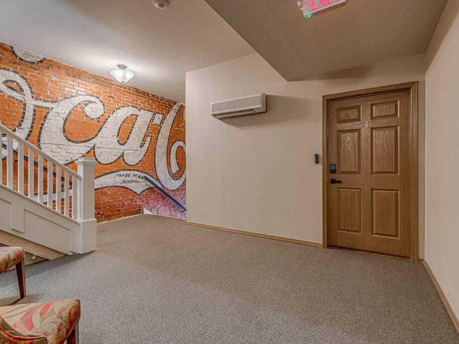 Deluxe Studio In Historic Downtown Building! Bartlesville Esterno foto