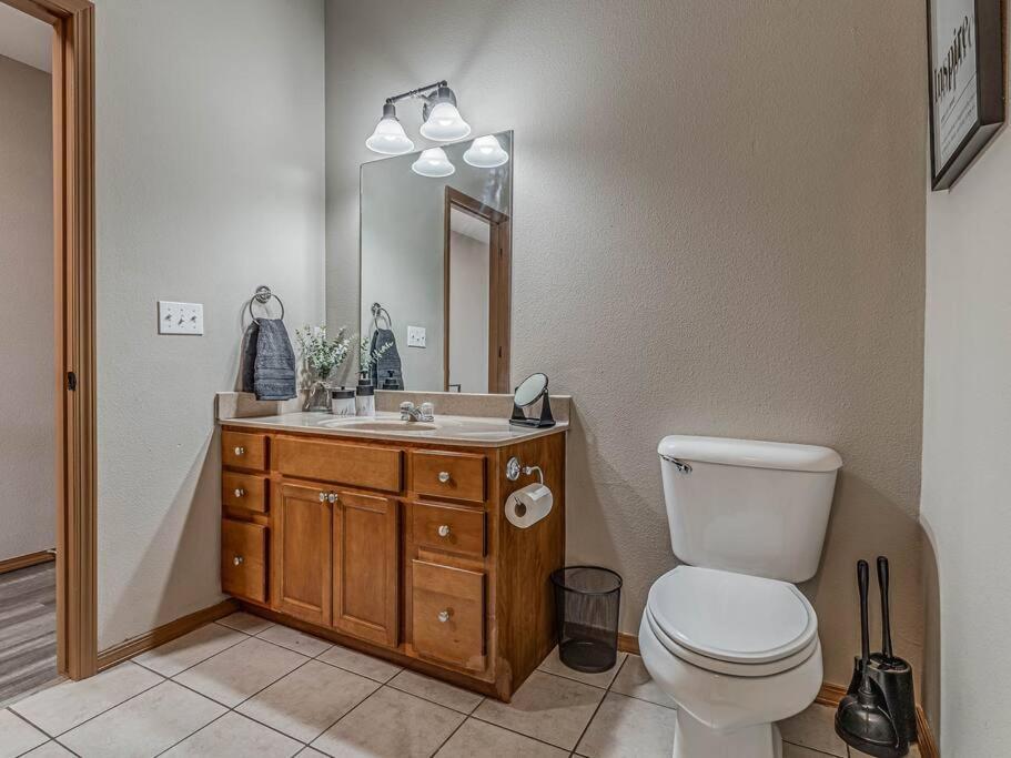 Deluxe Studio In Historic Downtown Building! Bartlesville Esterno foto